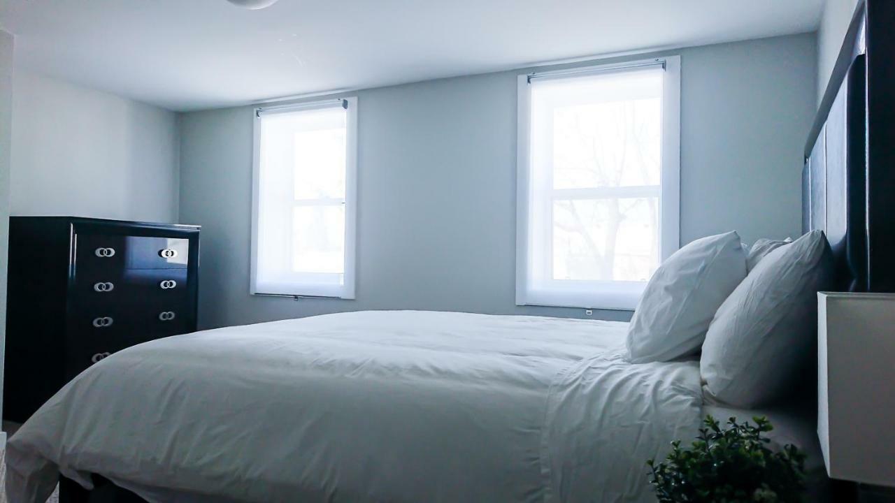 Spacious 3 Bdrm Home Near Downtown Οττάβα Εξωτερικό φωτογραφία